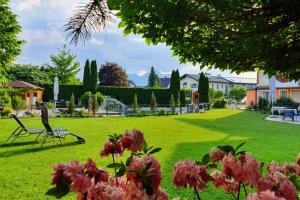 Garður fyrir utan Hotel Himmelreich
