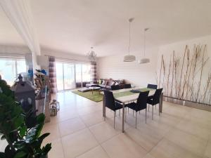 O zonă de relaxare la CSB Apartment