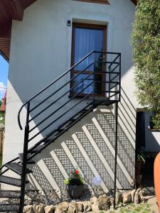 Budynek, w którym mieści się apartament