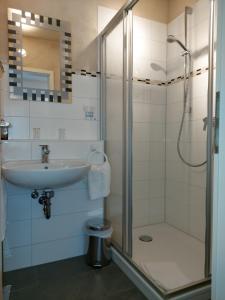 Koupelna v ubytování Hotel Gasthof Zur Krone