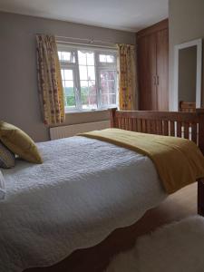 Voodi või voodid majutusasutuse Tess's Guest House R95K6N1 This Property is unsuitable for children under 12 years old toas