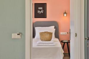 Φωτογραφία από το άλμπουμ του Joyy Suit Apart στο Κας