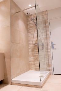 Confort Appartement 110 m² CleanNcosy Toulouse Hypercentre的一间浴室