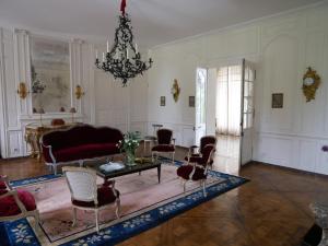 Un lugar para sentarse en Château de Trébons