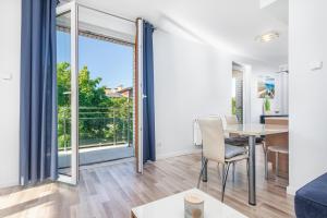 Balkón alebo terasa v ubytovaní Apartamenty Feniks by Noclegi Renters