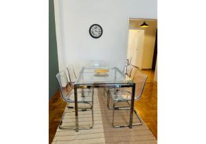 Fotografia z galérie ubytovania Cozy Apartment in Central Athens - Sleeps 6 v Aténach