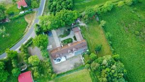 Widok z lotu ptaka na obiekt Iseroase House Deluxe