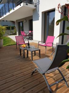 Balkón nebo terasa v ubytování L'appartement JARDIN avec vue montagnes