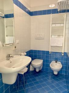 A bathroom at Hotel Ivana