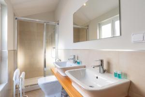 Kúpeľňa v ubytovaní Urbe10 Angel Suites 2 Bedrooms Apartment 4A