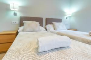 Posteľ alebo postele v izbe v ubytovaní Urbe10 Angel Suites 2 Bedrooms Apartment 4A
