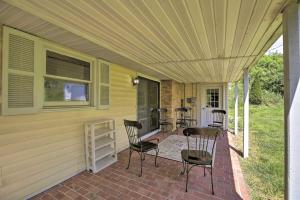 Gallery image of Bluefield Retreat with Pool Table Near Parks! in Bluefield
