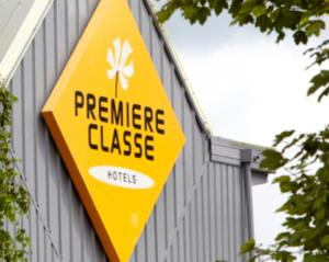 Certifikát, hodnocení, plakát nebo jiný dokument vystavený v ubytování Premiere Classe Valenciennes Ouest Petite Foret