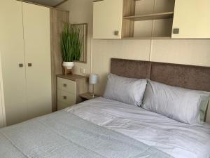 Katil atau katil-katil dalam bilik di Forest Haven +46 gambar