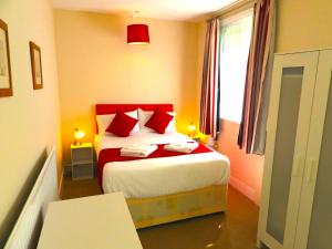 Afbeelding uit fotogalerij van Pink Beach Holiday Apartments in Shanklin