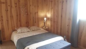 Postel nebo postele na pokoji v ubytování MacQuart P.O.A. RANCH Gîte de 2 à 8 pers