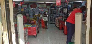 Supermarket nebo jiné obchody v  ubytování v soukromí nebo okolí