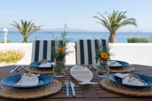 Φωτογραφία από το άλμπουμ του Palmaya Villa, unique seafront experience στα Βάγια