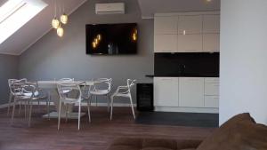 Η κουζίνα ή μικρή κουζίνα στο Apartament na polu golfowym +8 φωτογραφίες