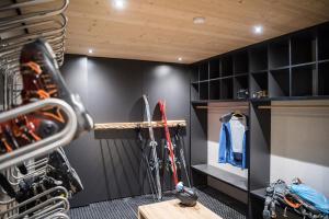 Zdjęcie z galerii obiektu Chalet Marmotta NEVE - Luxus Chalet Ski-In Ski-Out w mieście Sankt Anton am Arlberg