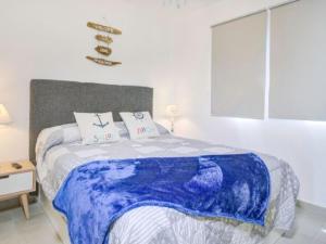Cama o camas de una habitación en Surfer's view apartment