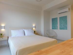 Ліжко або ліжка в номері Orea Superior Rooms