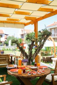 Gallery image of Huzurla otel in Izmir