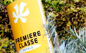 Certifikát, hodnocení, plakát nebo jiný dokument vystavený v ubytování Premiere Classe Valenciennes Ouest Petite Foret