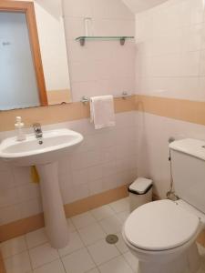 Uma casa de banho em Casas d'Almofala