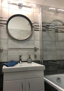 Glamour Apartman tesisinde bir banyo