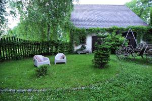 Pokoje w Starym Młynie外面的花园