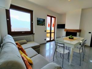 Μια τηλεόραση ή/και κέντρο ψυχαγωγίας στο Apartment -1 by Interhome