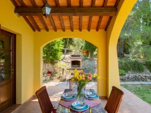 Κήπος έξω από το Holiday Home Elisa by Interhome