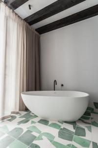 Kúpeľňa v ubytovaní Concepcio by Nobis, Palma, a Member of Design Hotels