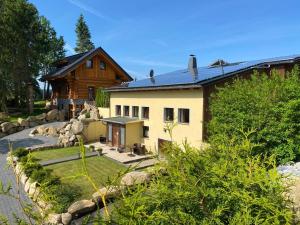 Zahrada ubytování Naturstammhaus und Appartements Zum Brockenbaecker