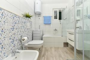 Kúpeľňa v ubytovaní Apartman Moga Dida + 28 fotografií