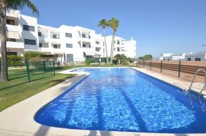 The swimming pool at or close to Casa Liss