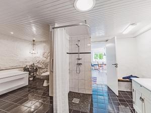 Ένα μπάνιο στο Gottfridsgården +17 φωτογραφίες