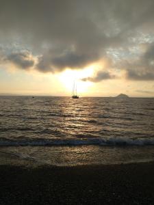Φωτογραφία από το άλμπουμ του Cavo Beach 2 σε Cavo