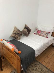 Ένα ή περισσότερα κρεβάτια σε δωμάτιο στο Beautiful 3-Bed vacation House in Macher