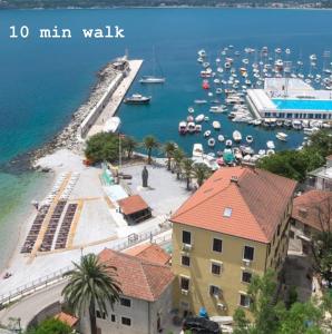 Gallery image of NaPjacu with own parking and garden in Herceg-Novi
