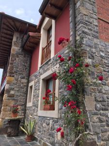 Imagen de la galería de LA CASONA DE RALES VILLAVICIOSA, en Rales