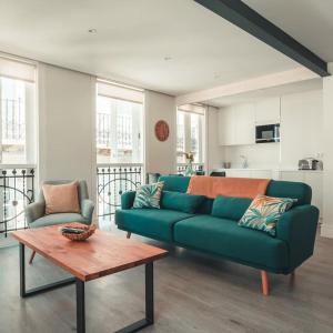 Część wypoczynkowa w obiekcie Apartamentos Pontedeume Riadoeume