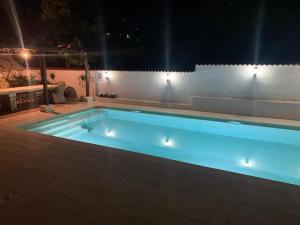 Bazén v ubytovaní Holiday Home chichichi alebo v jeho blízkosti