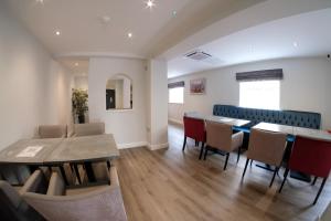 Anelli Hotel的休息区