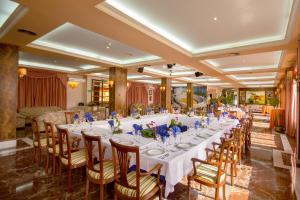 Restaurace v ubytování Hotel Hidalgo + 37 fotografií