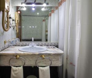 Koupelna v ubytování Hotel Hidalgo