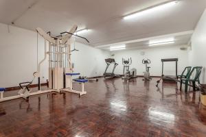 The fitness centre and/or fitness facilities at Refúgio de Sonho