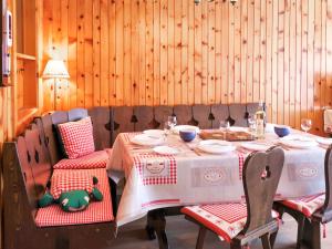 Χώρος καθιστικού στο Apartment Bouleaux E 1 by Interhome