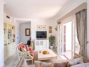 Televízia a/alebo spoločenská miestnosť v ubytovaní Apartment Las Ranas by Interhome